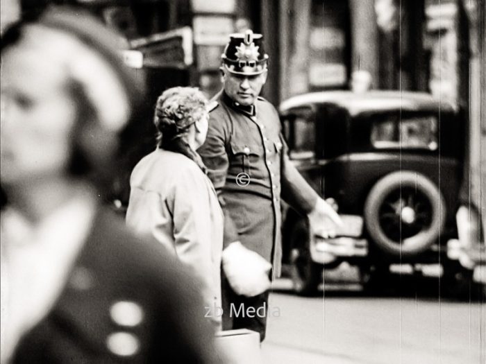 Straßenverkehr in Berlin 1930