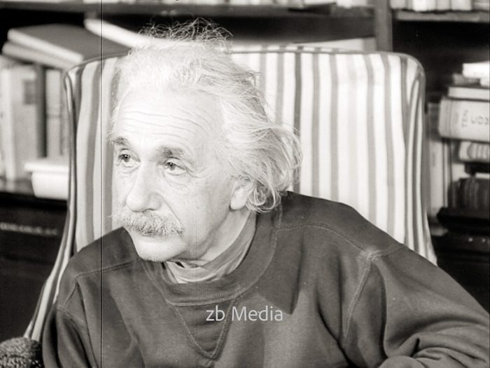 Albert Einstein 1946