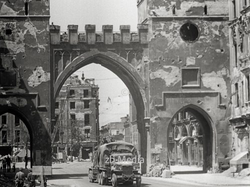 Karlstor München Mai 1945