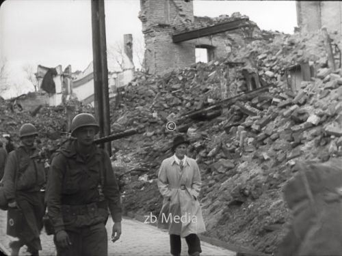 Einmarsch von US Truppen in München 30. April 1945