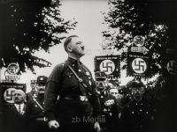 Nazi-Parteitag-1927-Hitler.