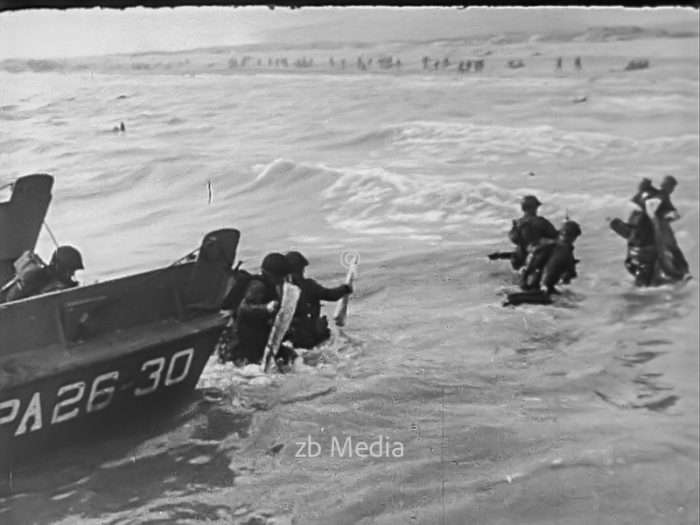 Britische Soldaten landen beim D-Day 1944 in der Normandie