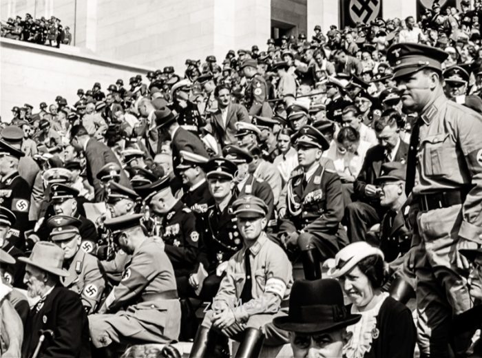 Reichsparteitag 1937 in Nürnberg NS-Anhänger