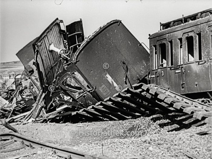 Zerstörte Bahngleise 1945