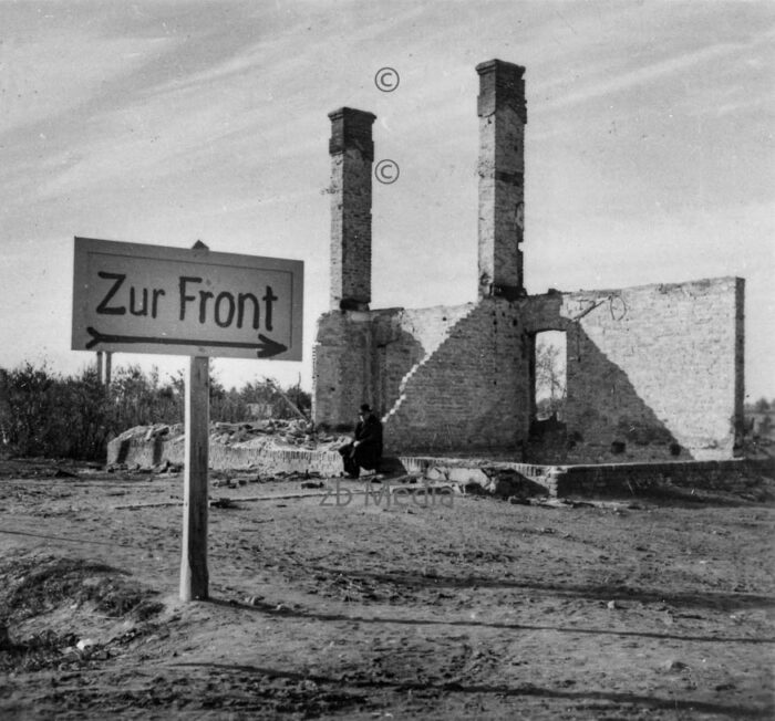 Poland "To the front" sign