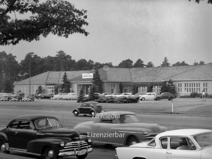 US Shopping Center am Hüttenweg Berlin 1955