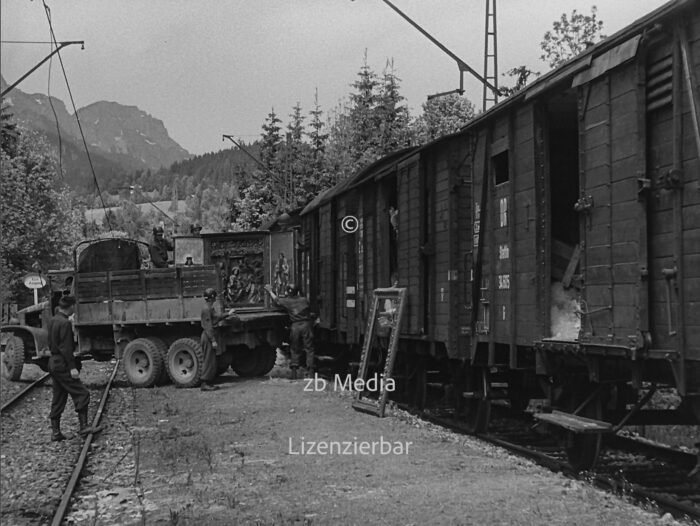 Bergung von Raubkunst in Berchtesgaden 1945