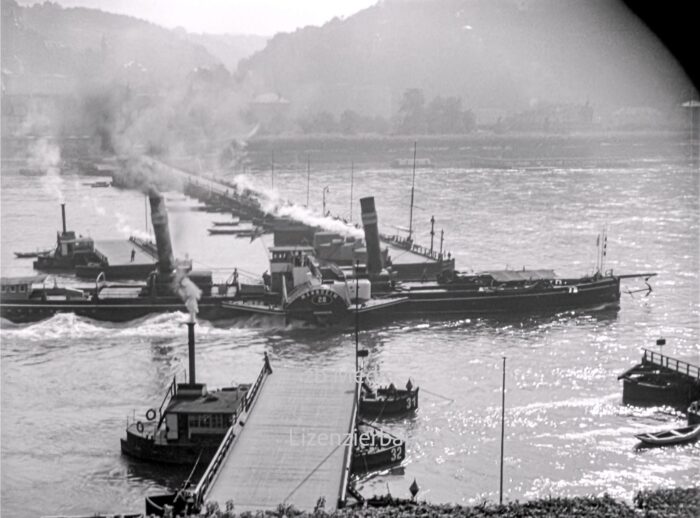 Fährbrücke am Rhein bei Königswinter 1937