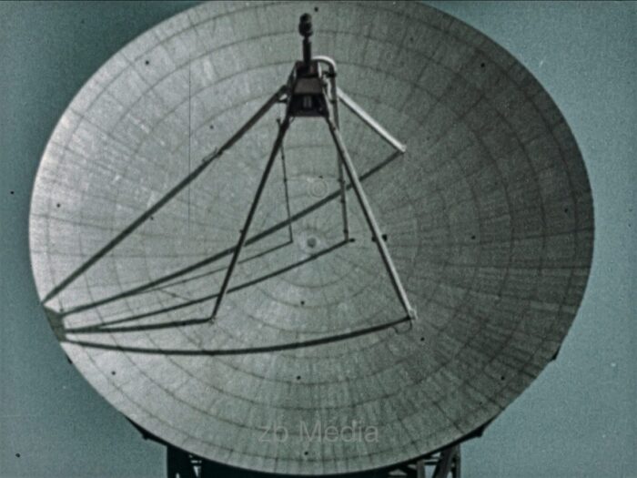 Russische Weltraumfunkantenne