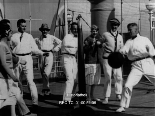 Crossing the Atlantic 1937 190105